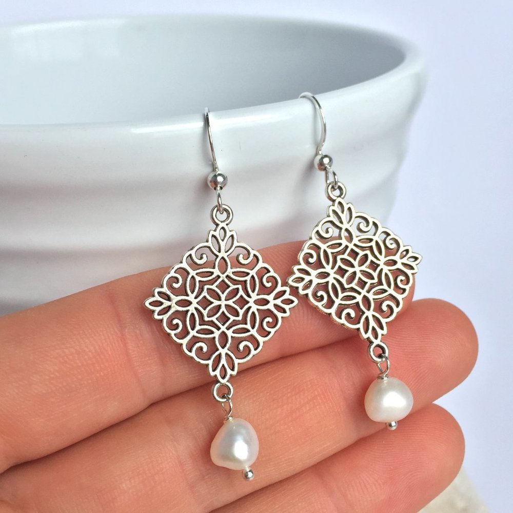 Silver woven charm Pearl dangle Earrings